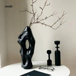 HOMESIDE Sculpture Vase