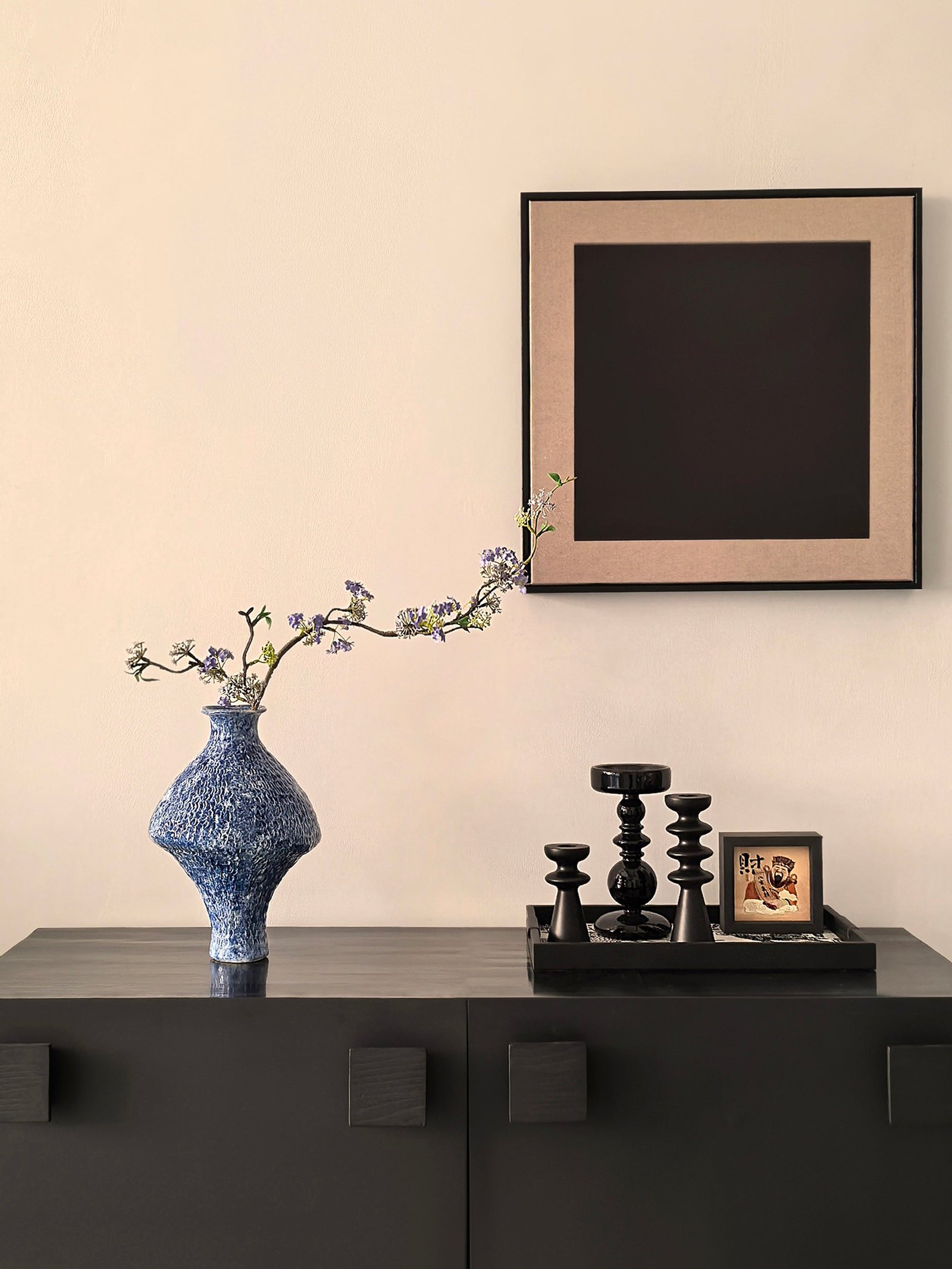 LIVETAI Isadora Bohemian Hand-Painted Blue & White Porcelain Vase - Image 7