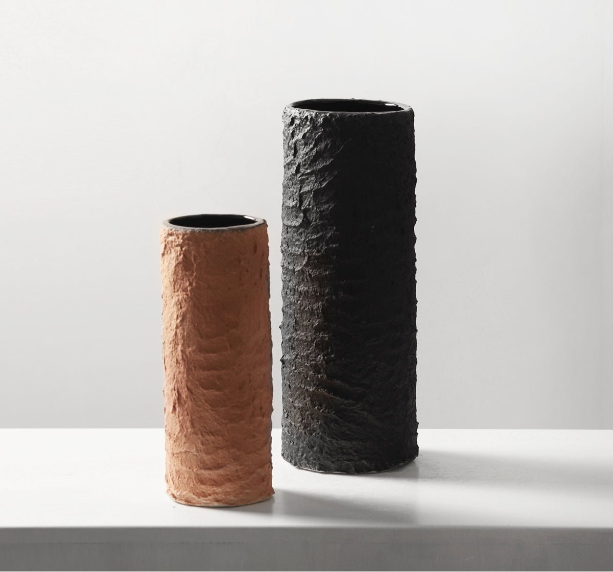 VAVINCI Isolde Minimalist Handmade Ceramic Vase - Image 13