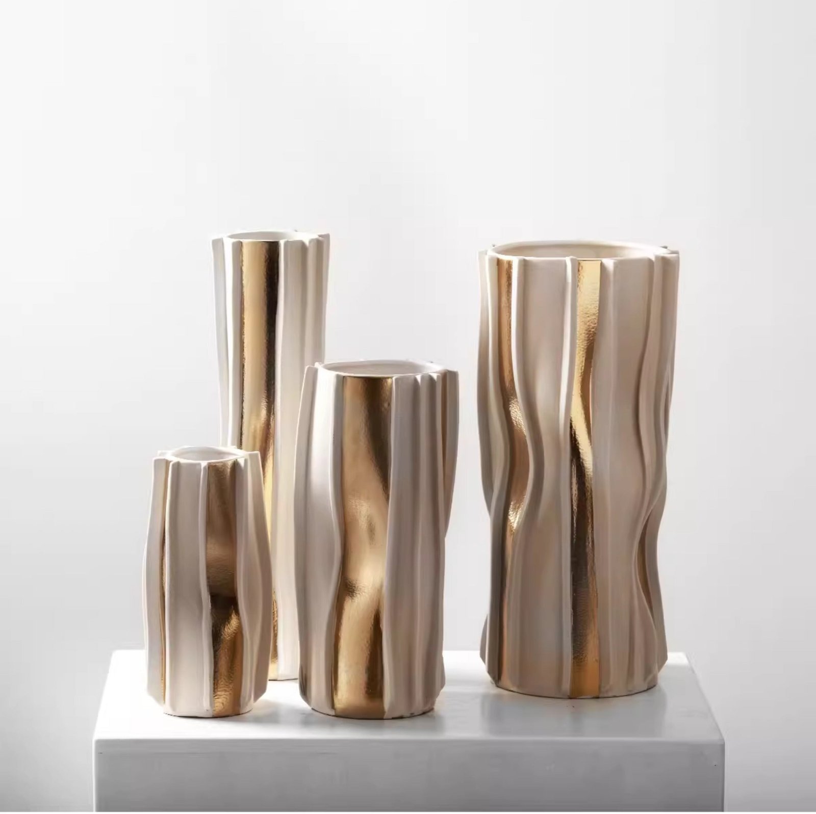 VAVINCI Isolde Striped Polkadot Handmade Ceramic Vase - Image 21