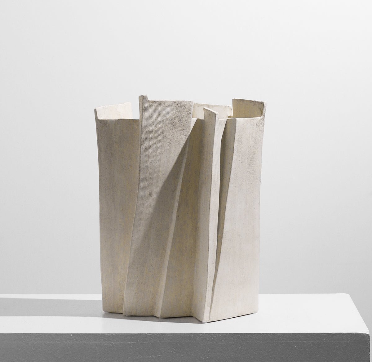 VAVINCI Juniper Minimalist White Ceramic Wabi-Sabi Vase - Image 9