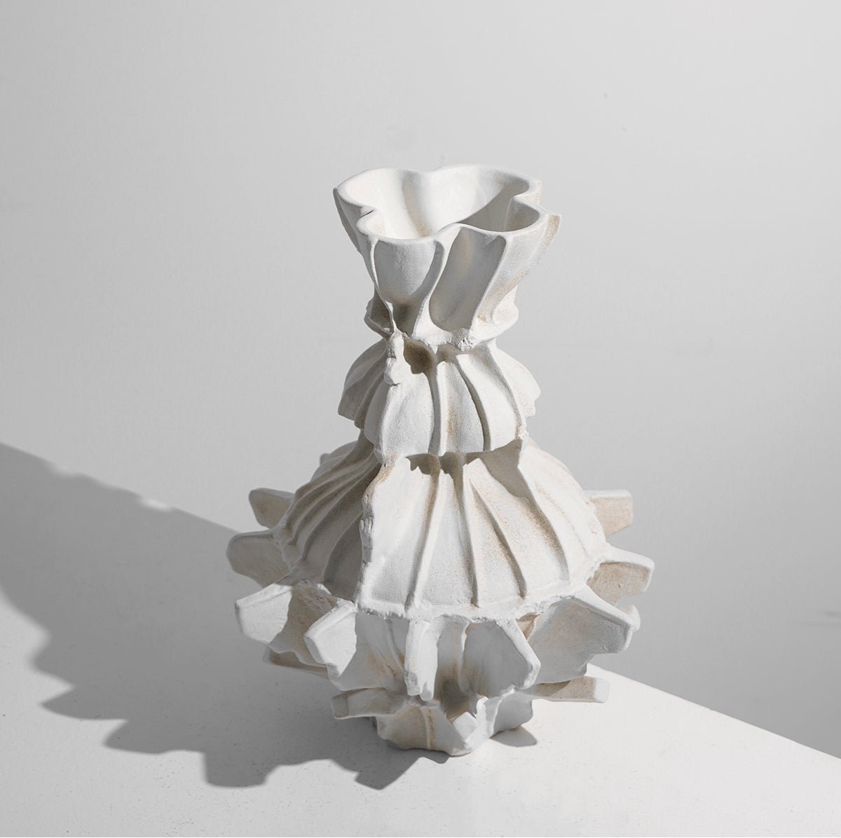 VAVINCI Keisuke Modern Simple Beige Art Grid Ceramic Flower Vase Decor