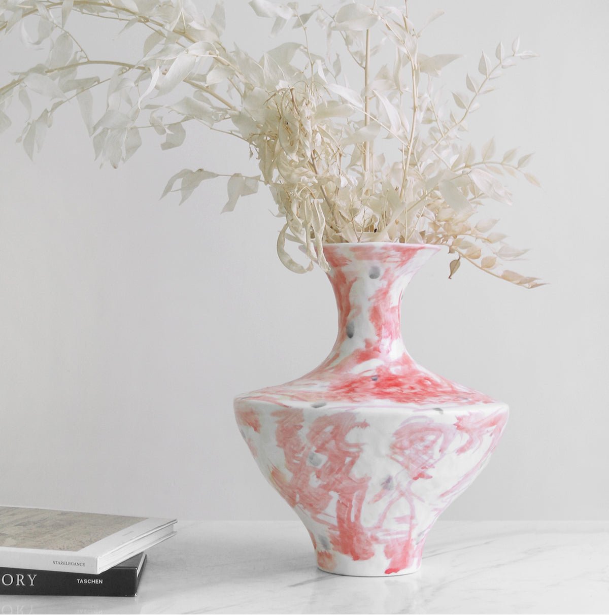 VAVINCI Lysandra Elegant Handmade Ceramic Vase - Image 4