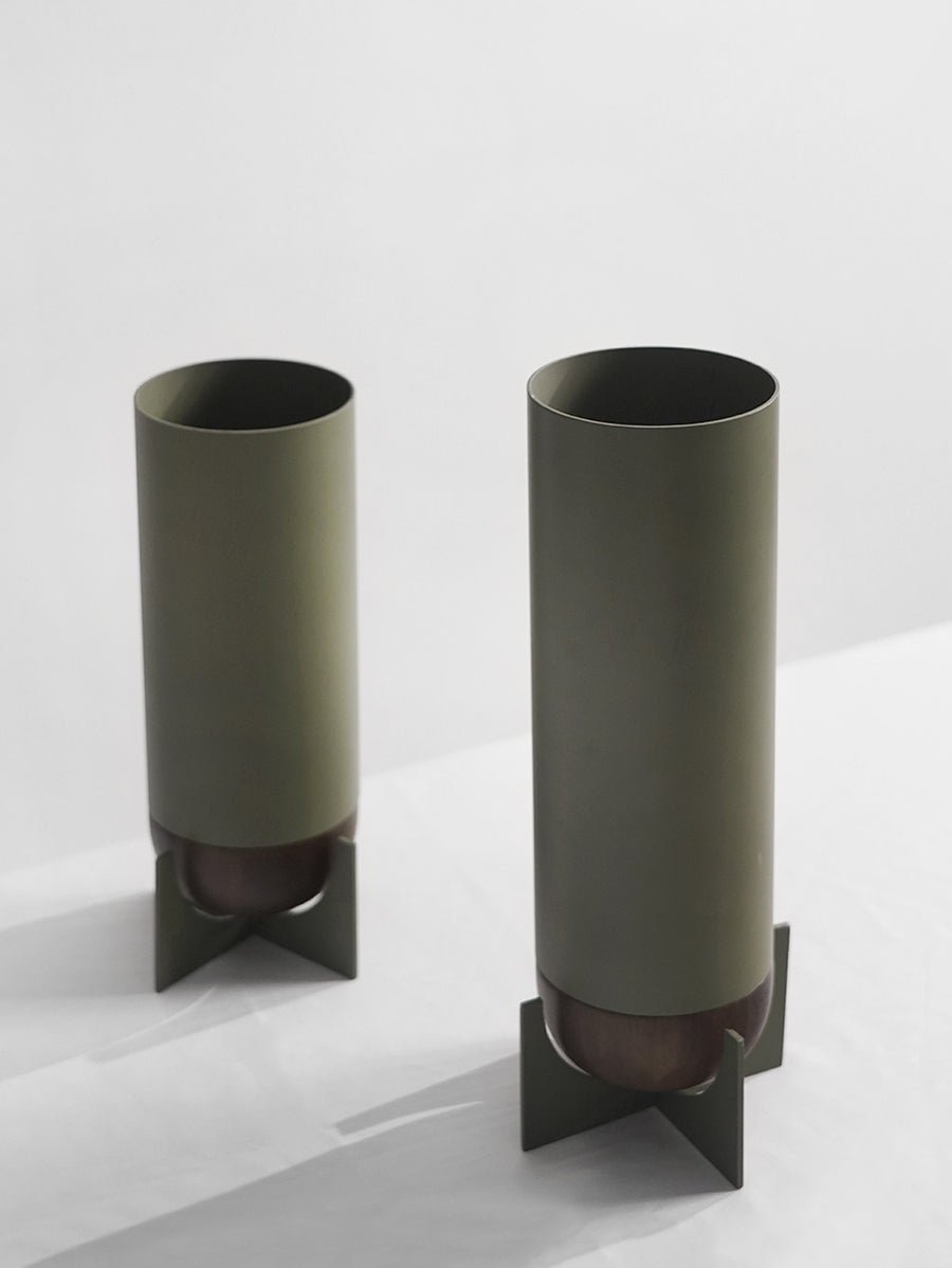 VAVINCI Marisabel Elegant Geometric Metal Vase - Image 7