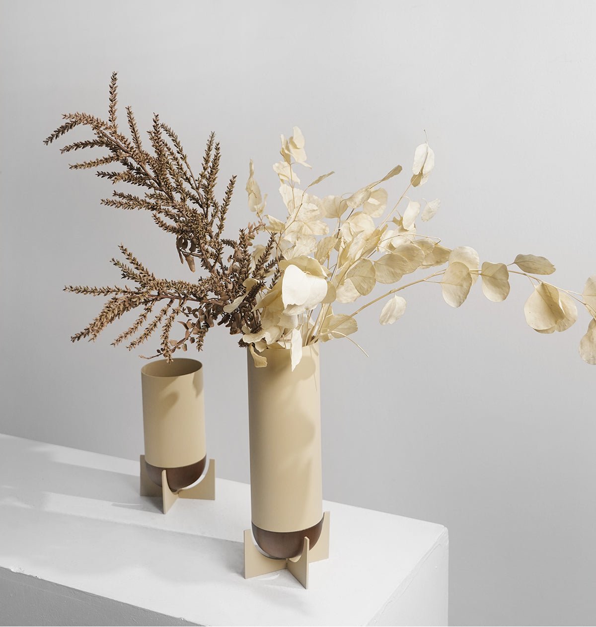 VAVINCI Marisabel Elegant Geometric Metal Vase - Image 12